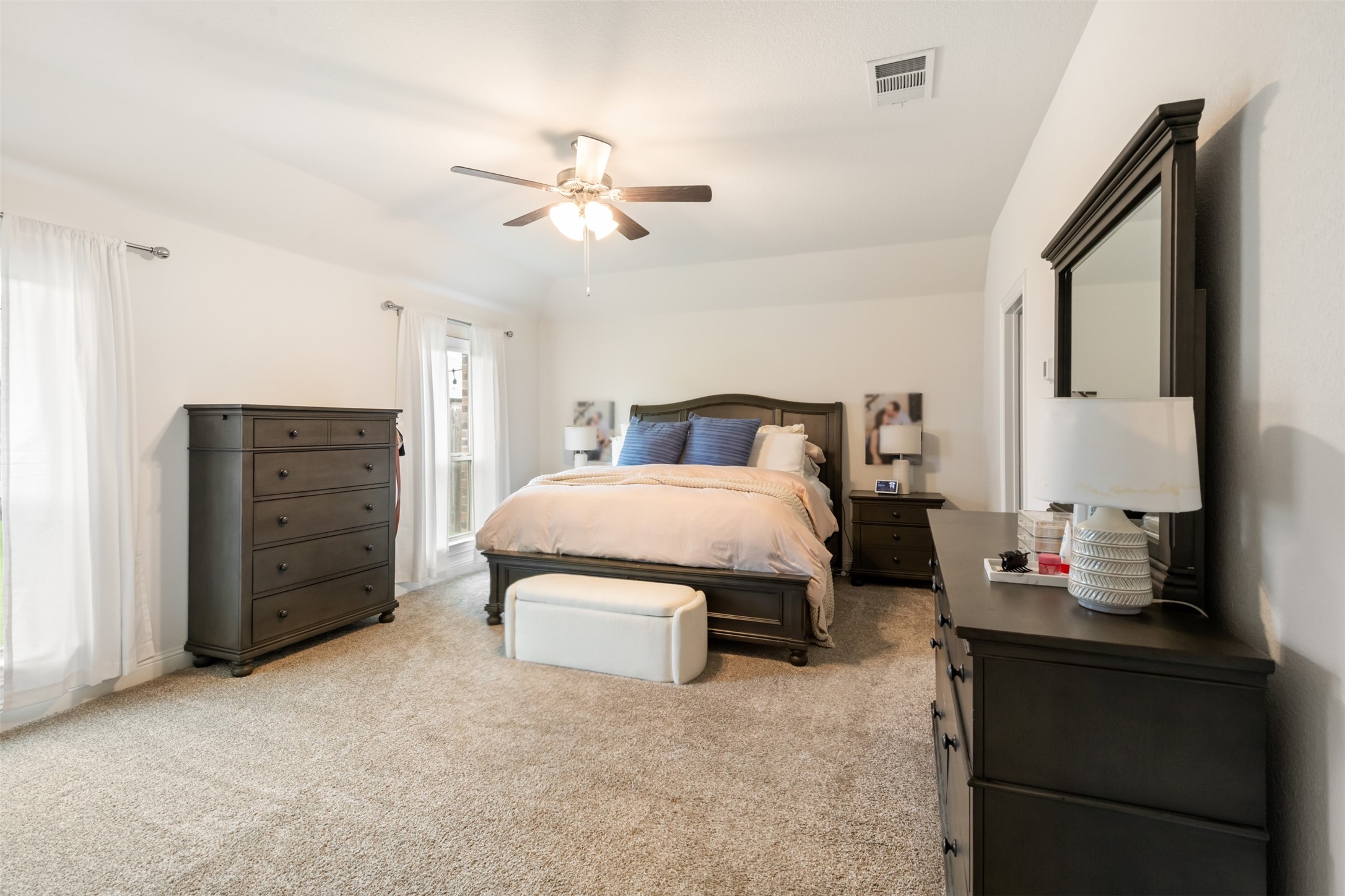 11028 Los Alamos Drive