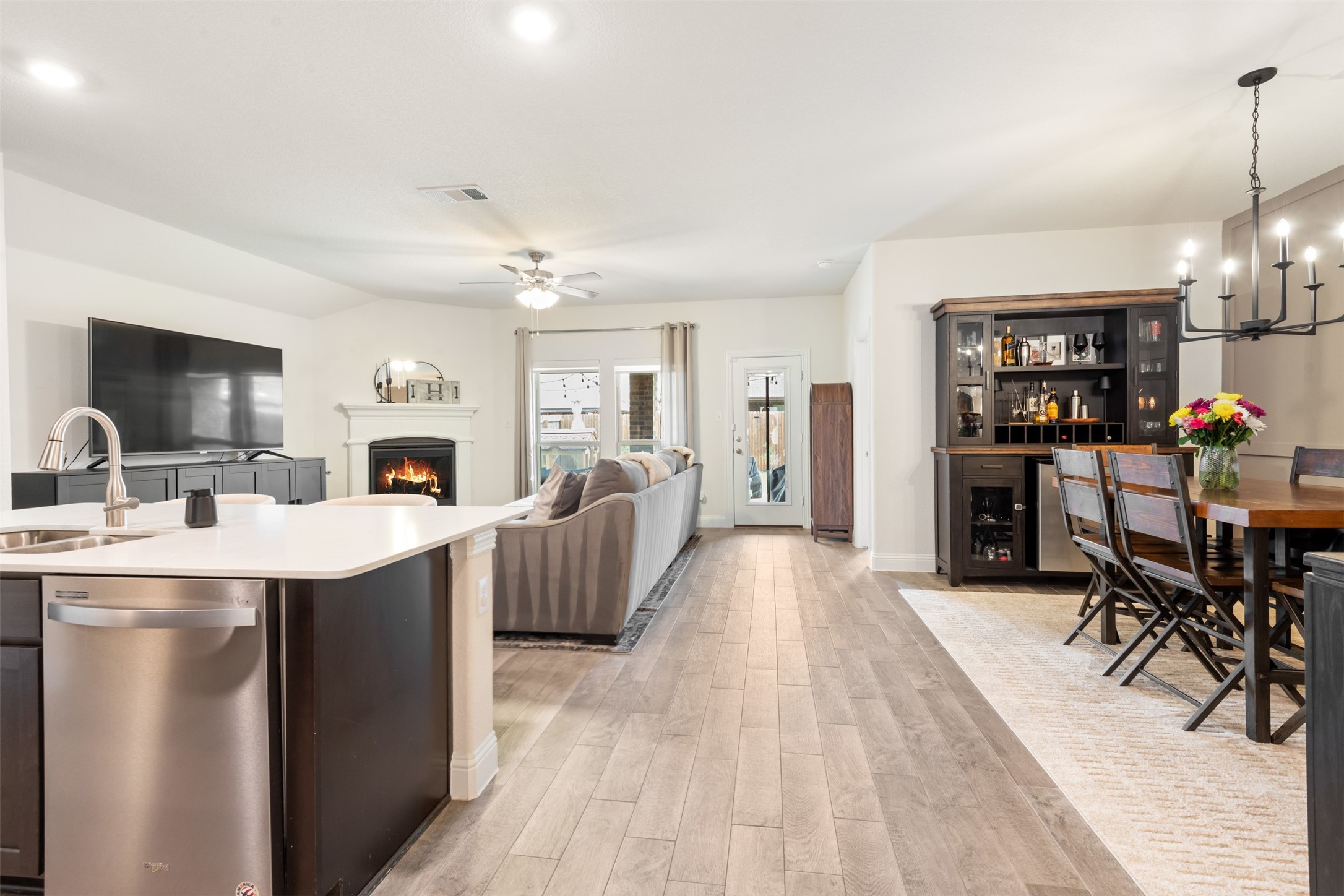 11028 Los Alamos Drive