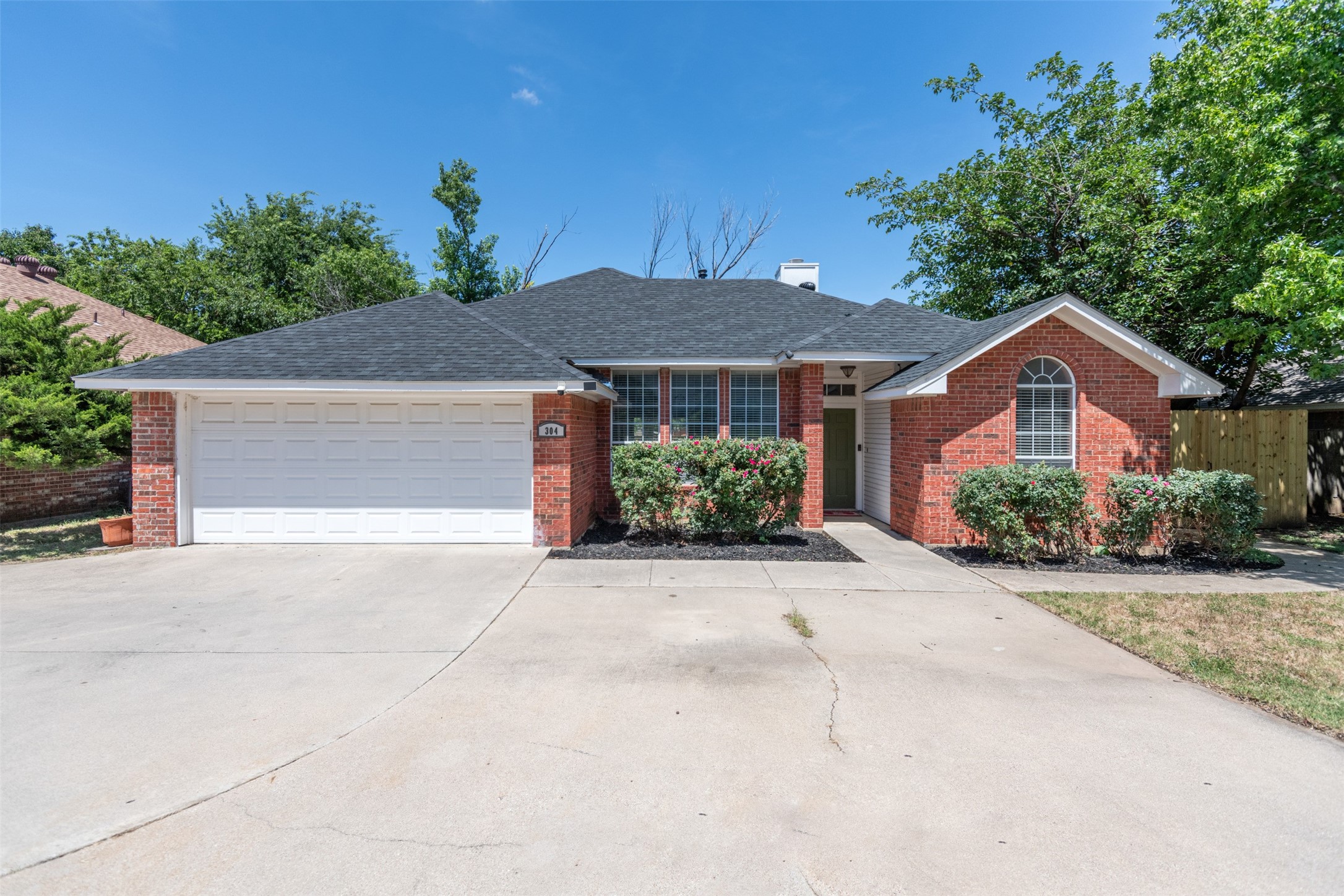 304 W Windsor Drive