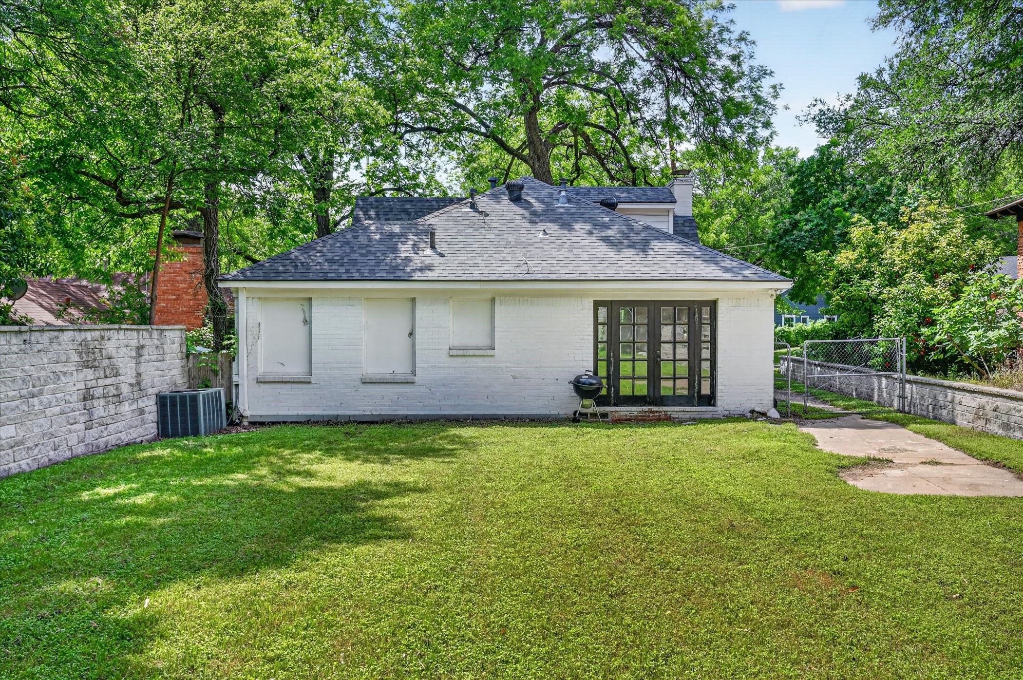 304 Appian Way