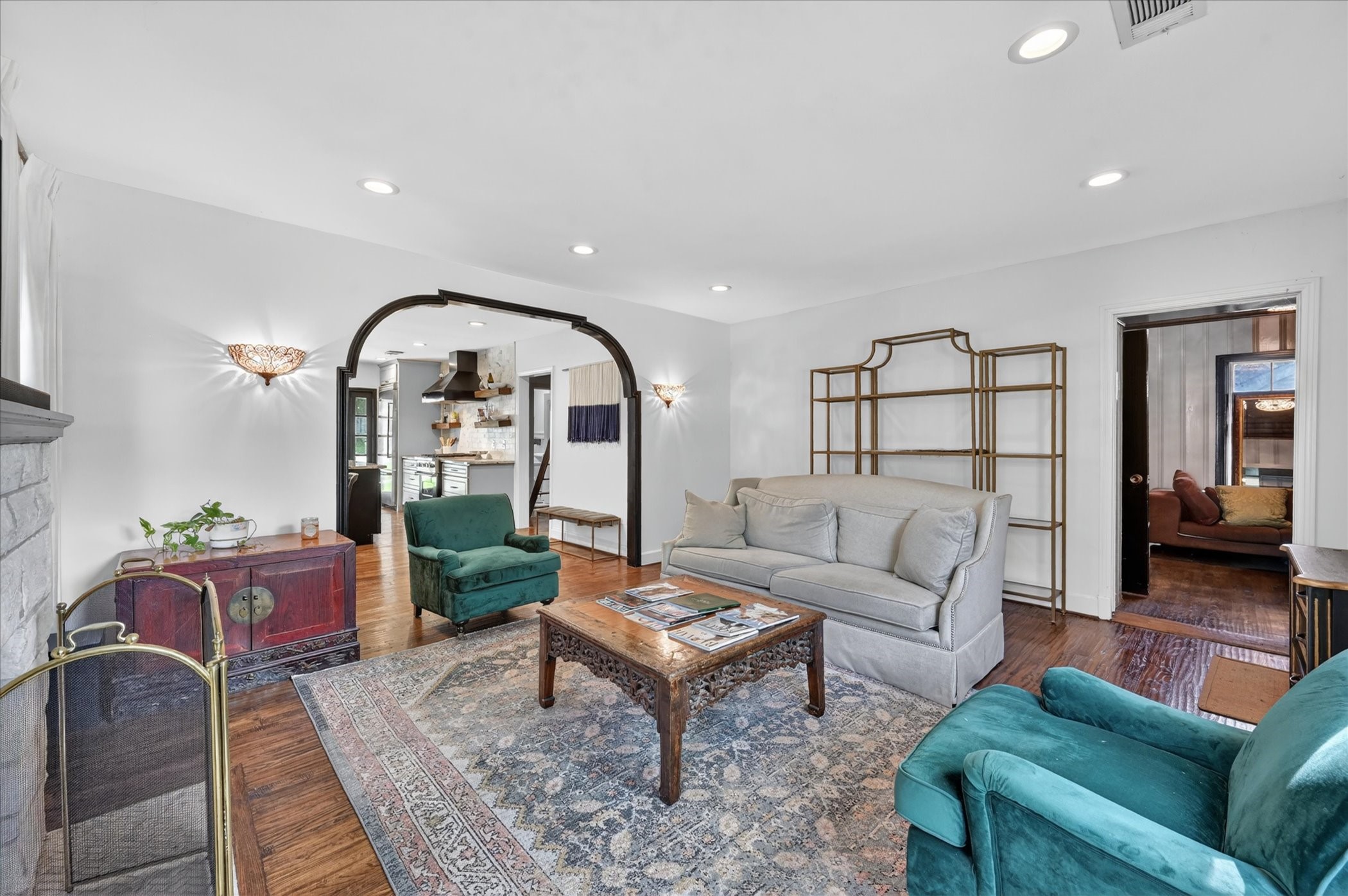 304 Appian Way