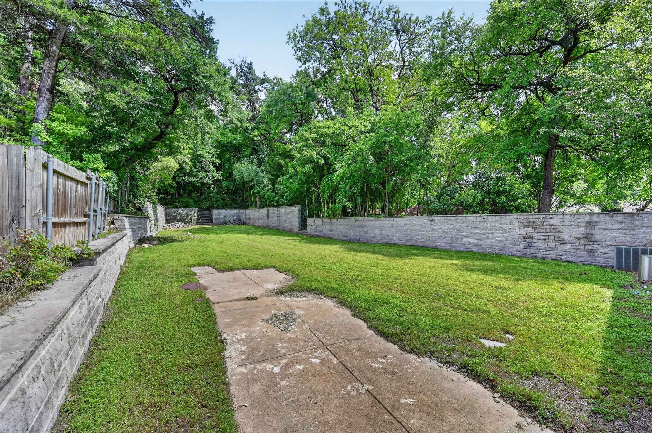304 Appian Way