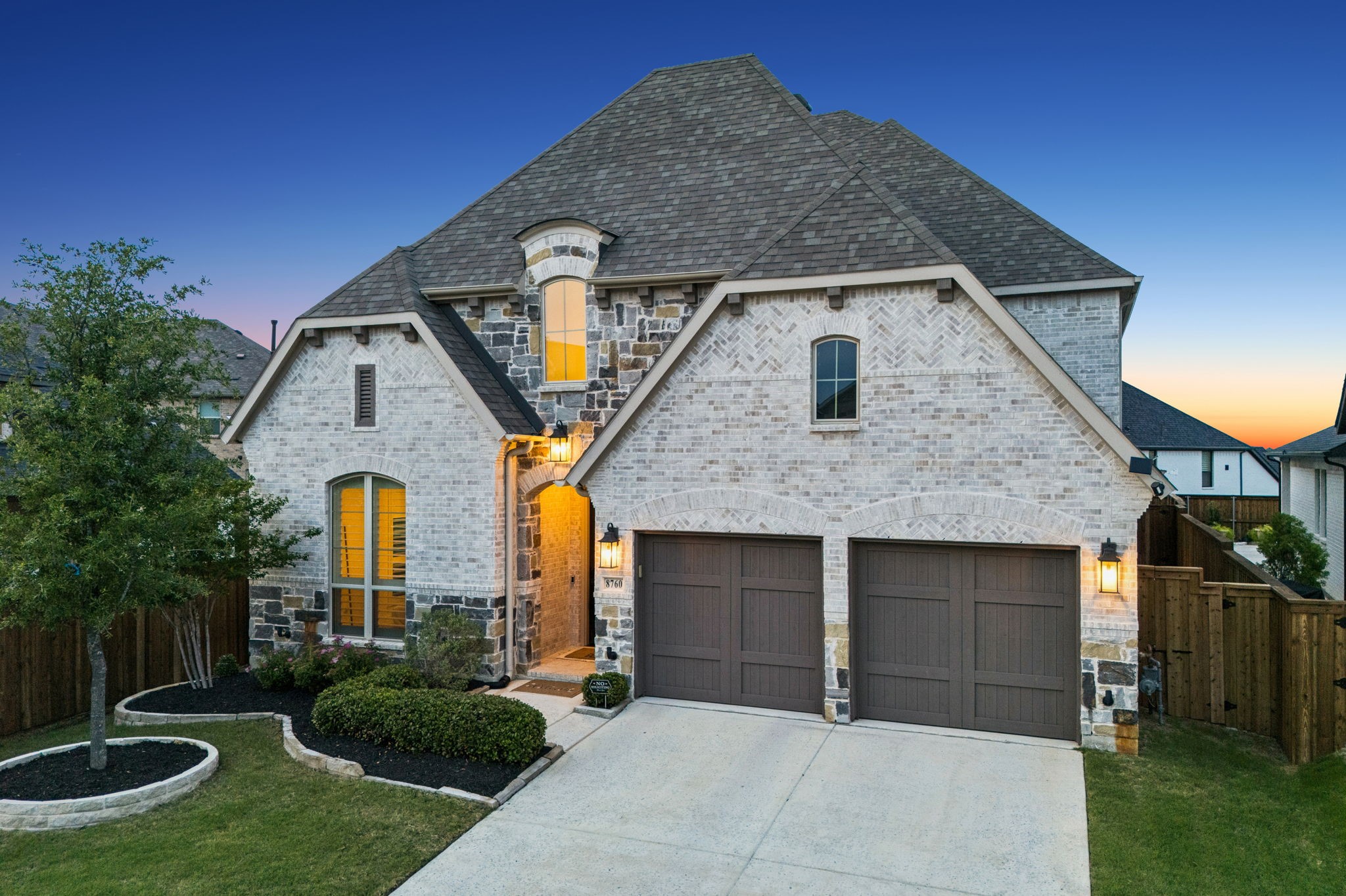 8760 Scottys Lake Lane