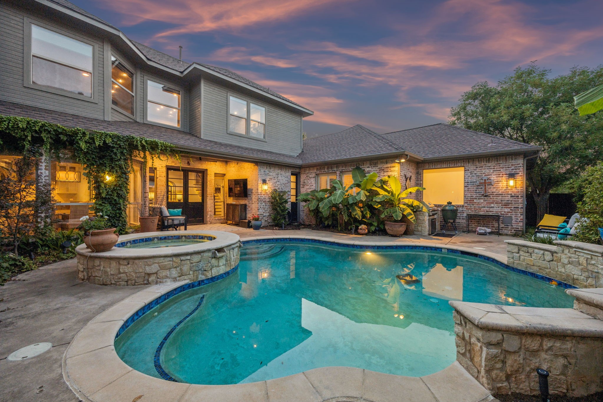 4954 Northshore Drive