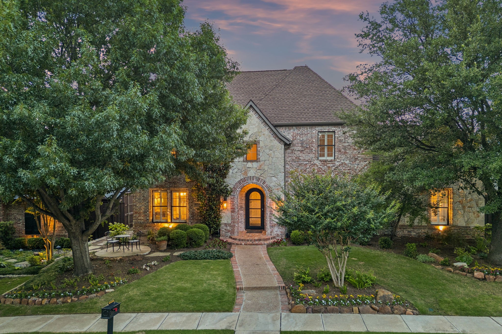 4954 Northshore Drive