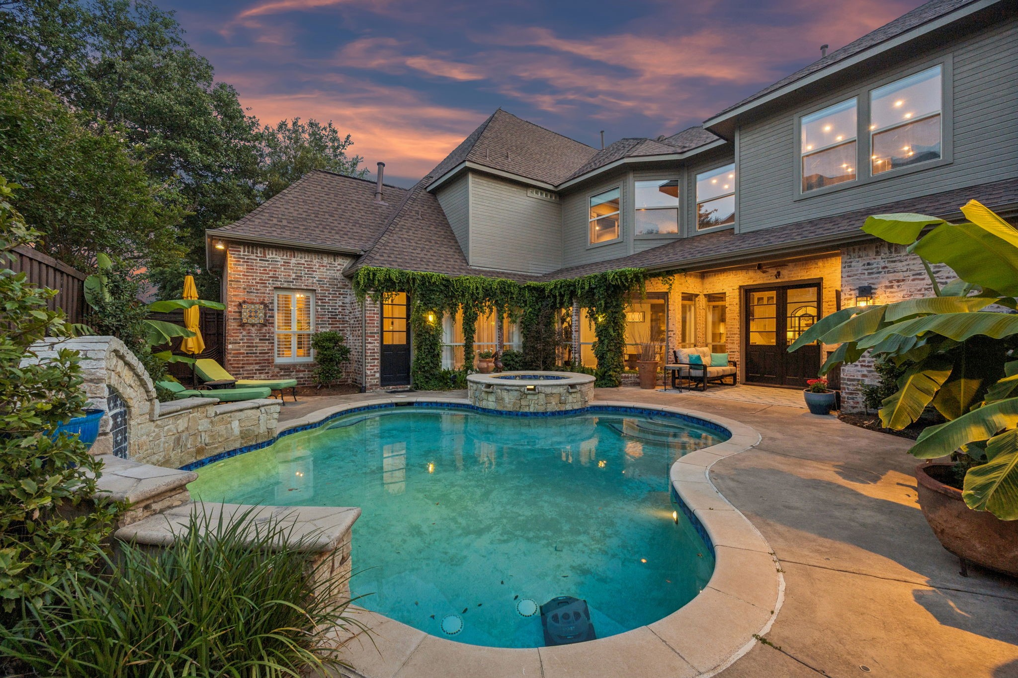 4954 Northshore Drive
