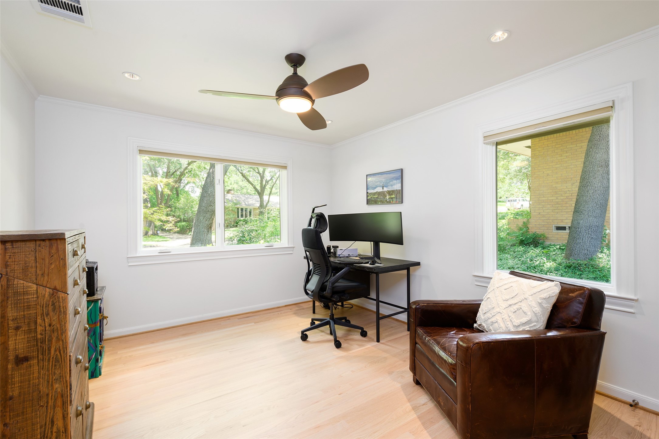 6826 Colfax Drive