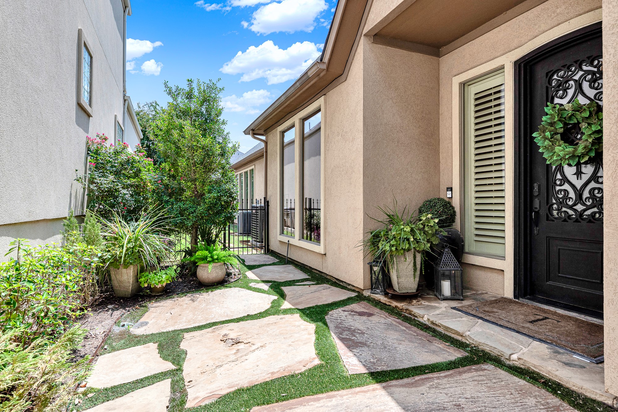 7032 PORTOBELLO Drive