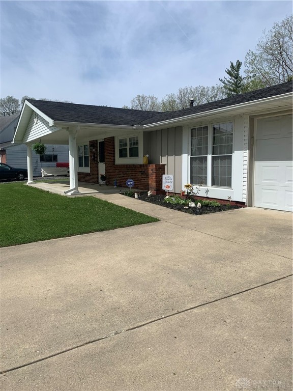 443 W Carpenter Drive