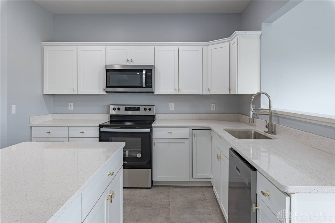 2818 Ridge View Court