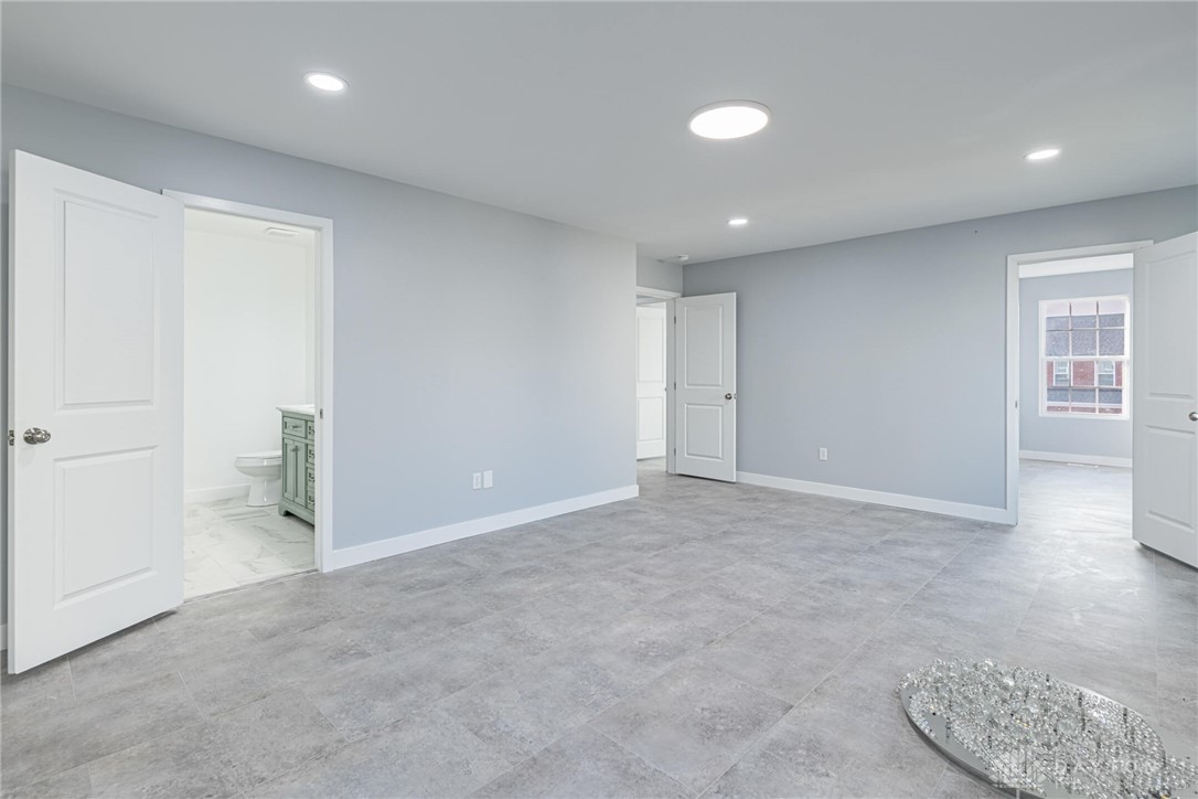 2818 Ridge View Court