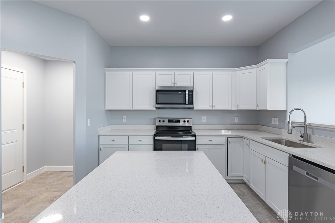 2818 Ridge View Court