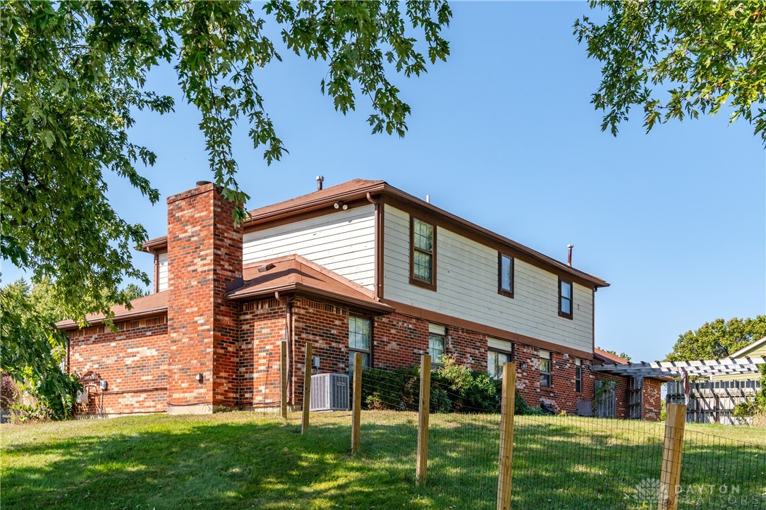 2301 Hunterglen Court