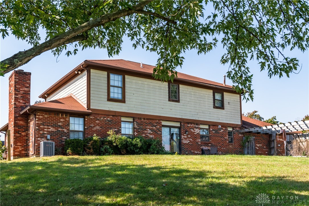 2301 Hunterglen Court