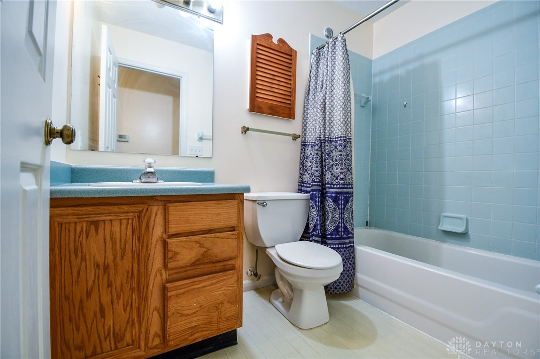 1452 Glenn Abbey Drive