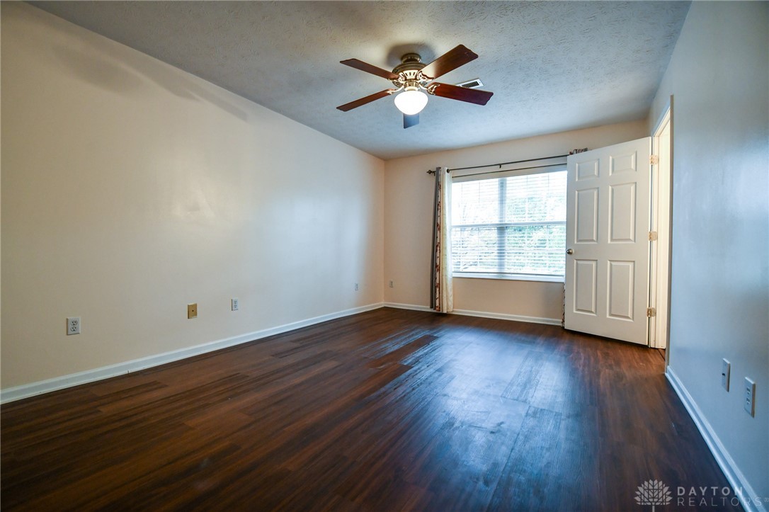 1452 Glenn Abbey Drive