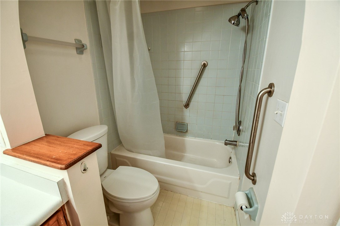 1452 Glenn Abbey Drive