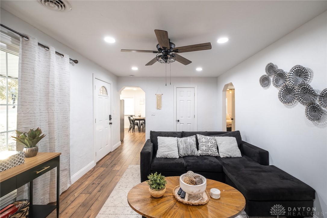 1885 W Skyview Drive