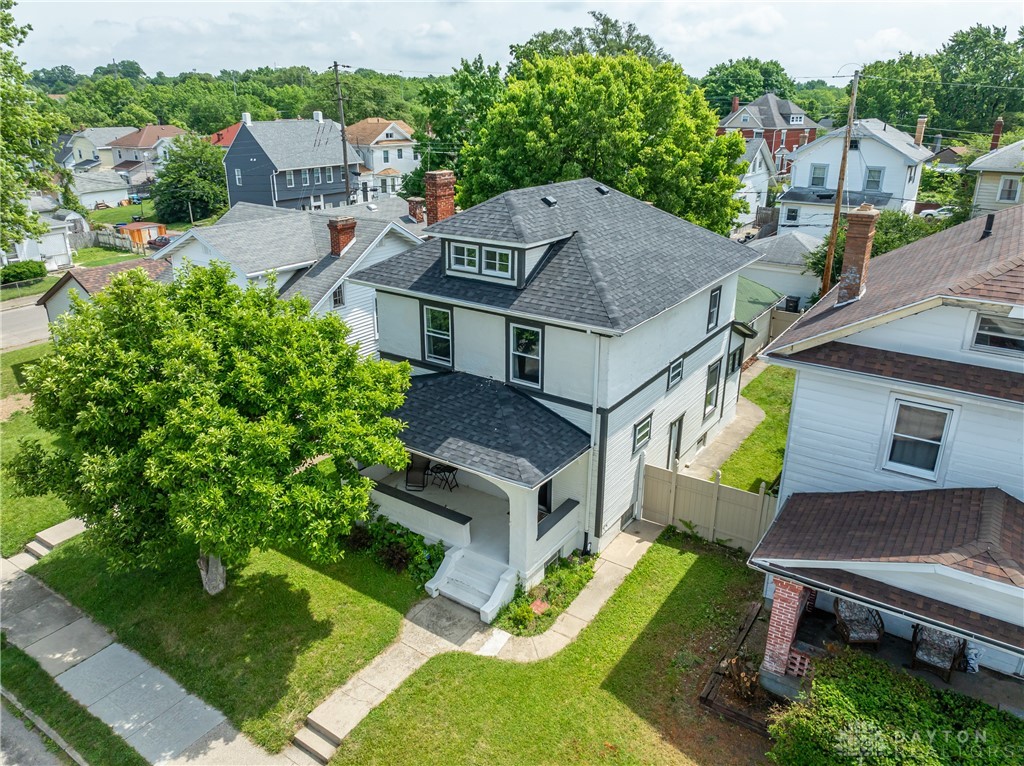 510 Santa Cruz Avenue