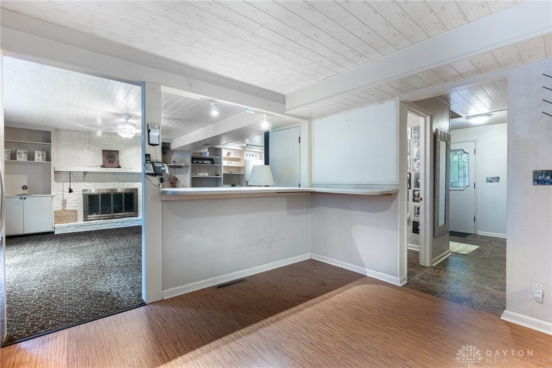 255 E Franklin Street