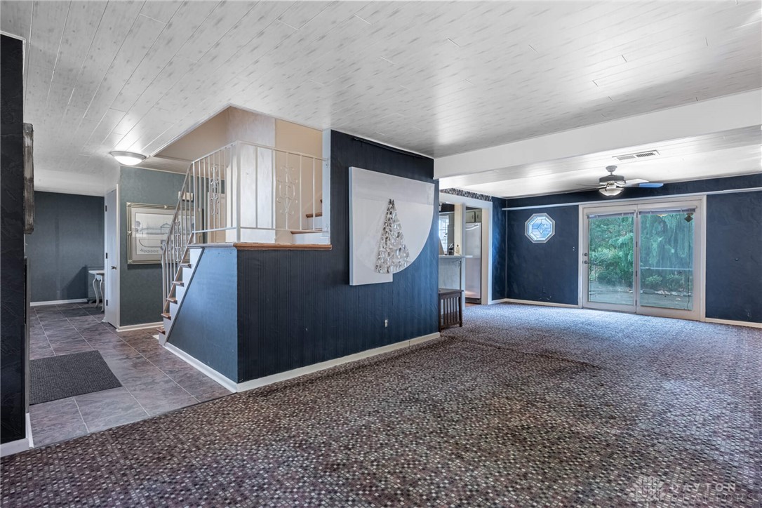 255 E Franklin Street