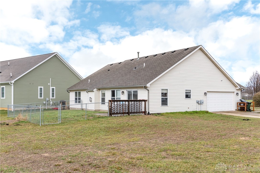 405 Hollywood Boulevard