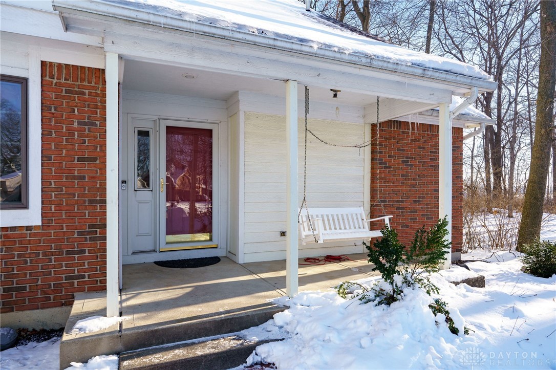 6422 Hollowview Trail