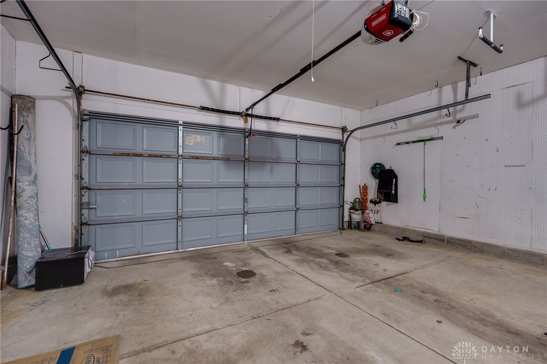 6422 Hollowview Trail