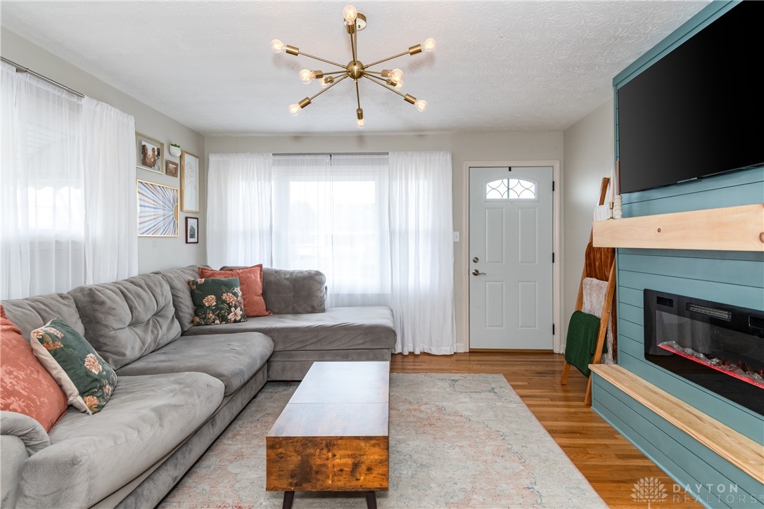 3529 Valleywood Drive