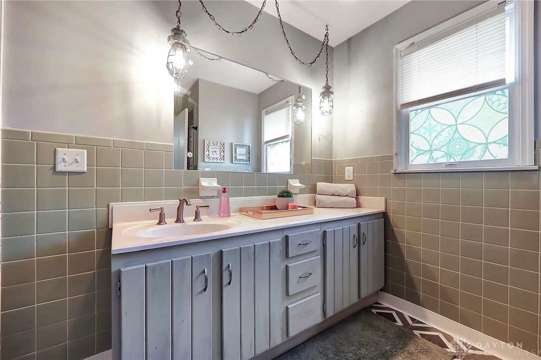 1962 Old Oxford Road