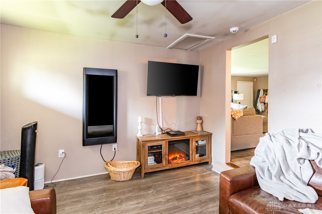 3822 Waterbury Drive