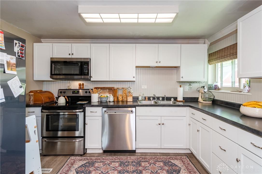 3822 Waterbury Drive