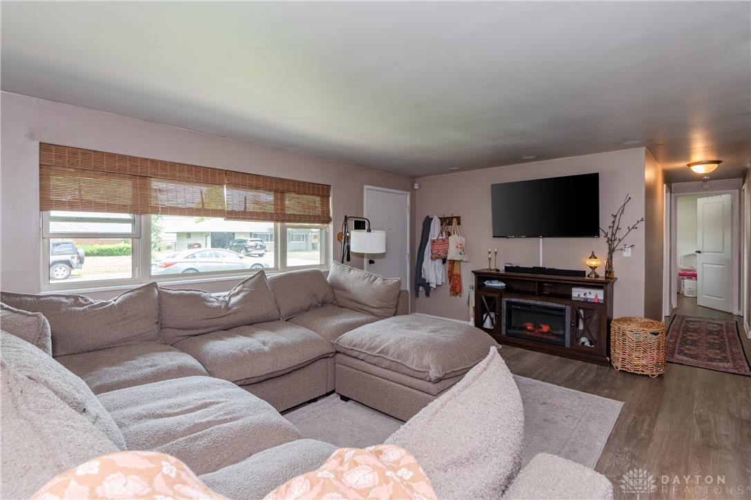 3822 Waterbury Drive