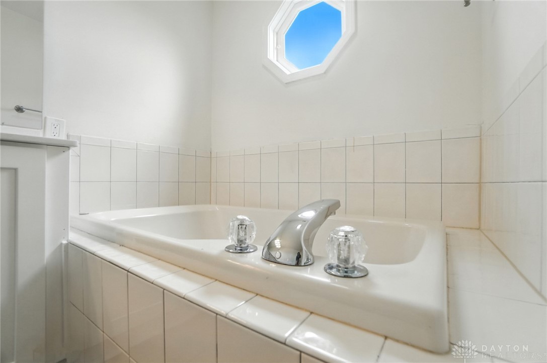 2765 Silver Maple Court