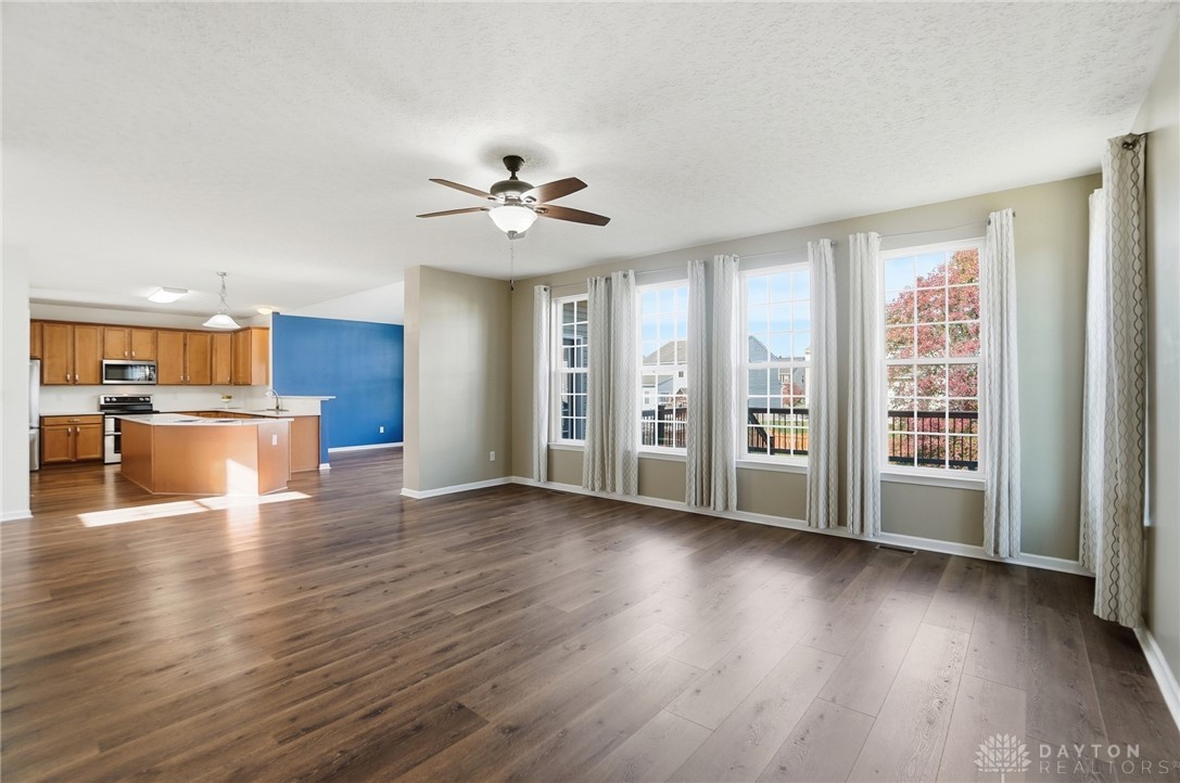 1922 Spring Ridge Drive