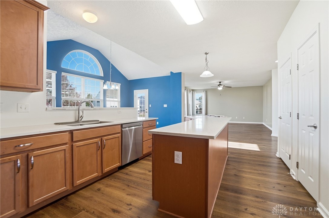 1922 Spring Ridge Drive