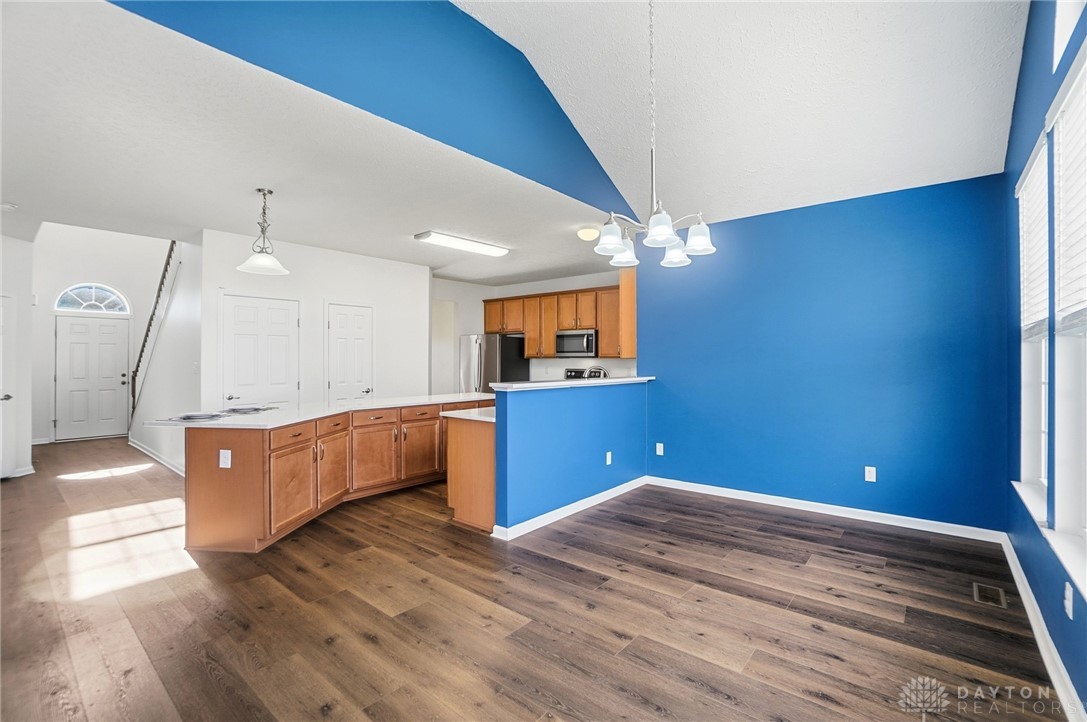 1922 Spring Ridge Drive