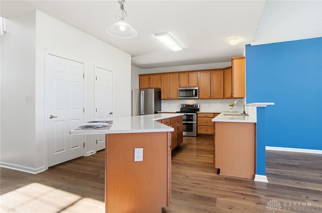 1922 Spring Ridge Drive