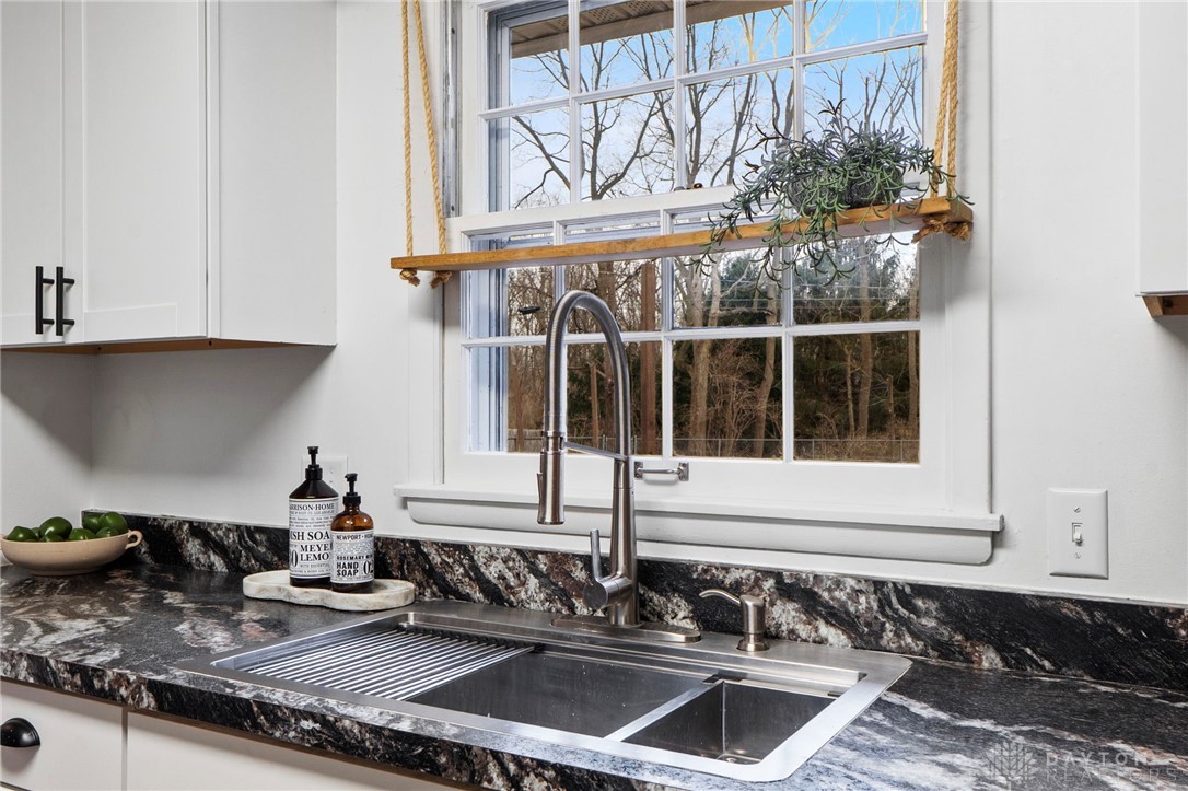 1526 Wedgewood Drive