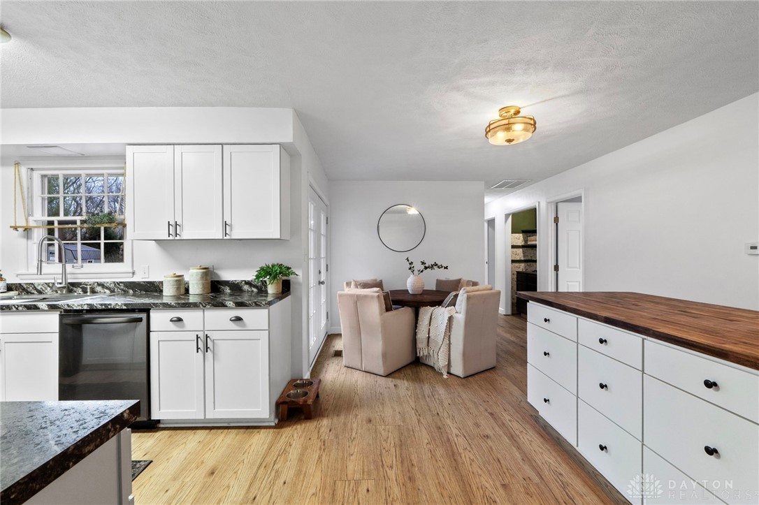 1526 Wedgewood Drive