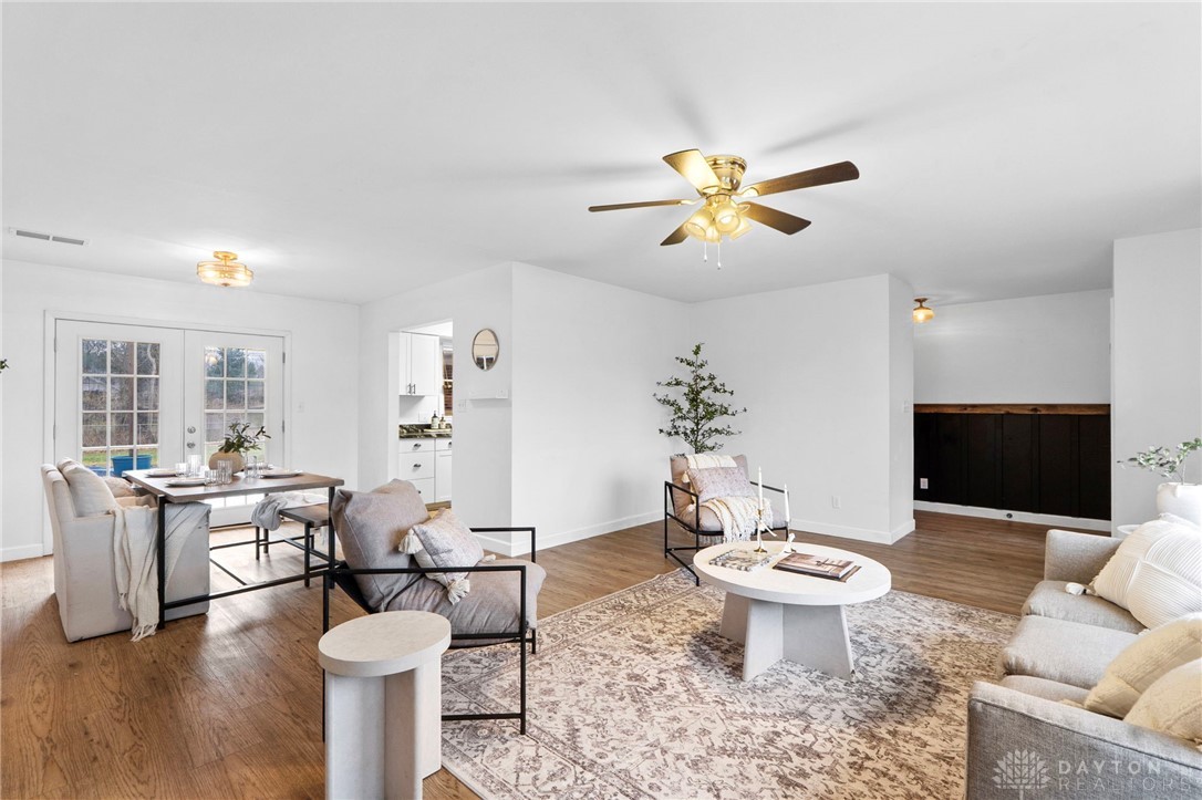 1526 Wedgewood Drive