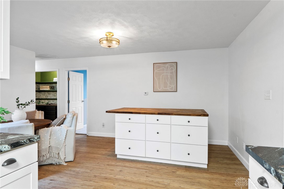 1526 Wedgewood Drive