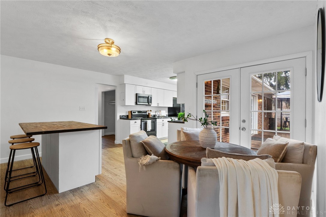 1526 Wedgewood Drive