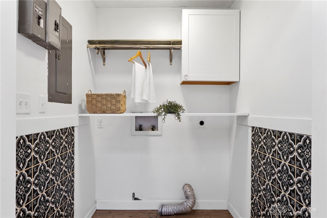 1526 Wedgewood Drive