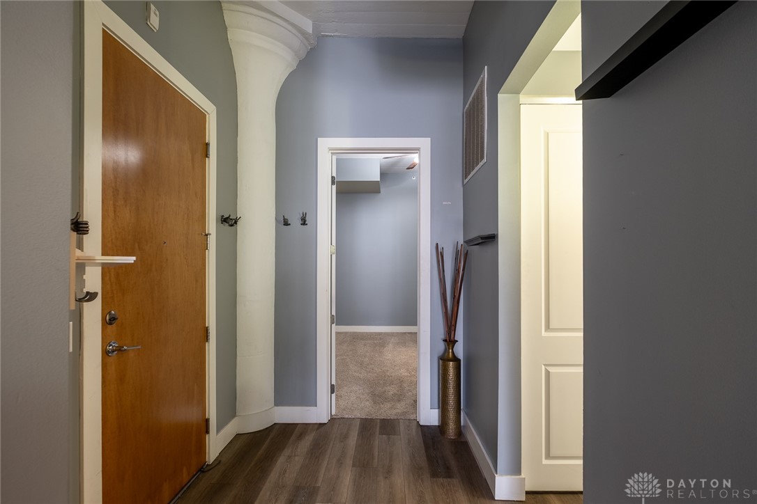 207 E 6th Street 204