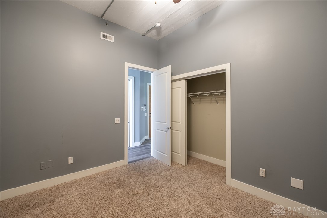 207 E 6th Street 204