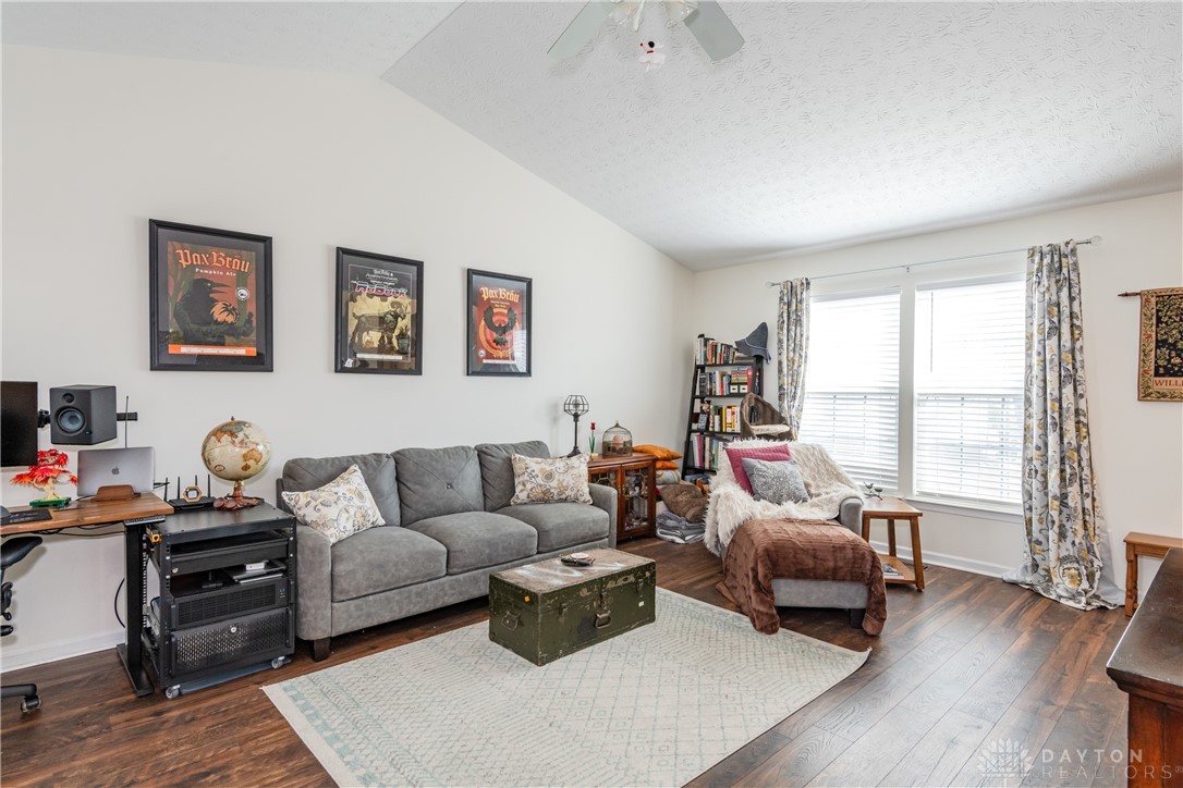 3647 King Edward Way