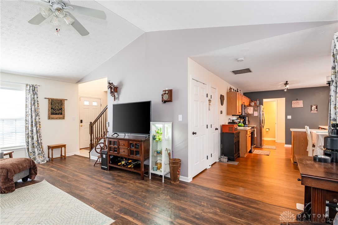 3647 King Edward Way