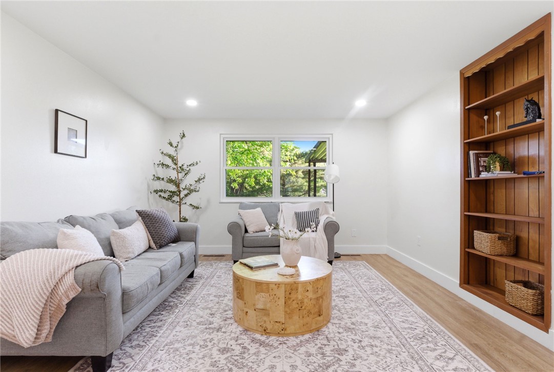 4301 Skylark Drive