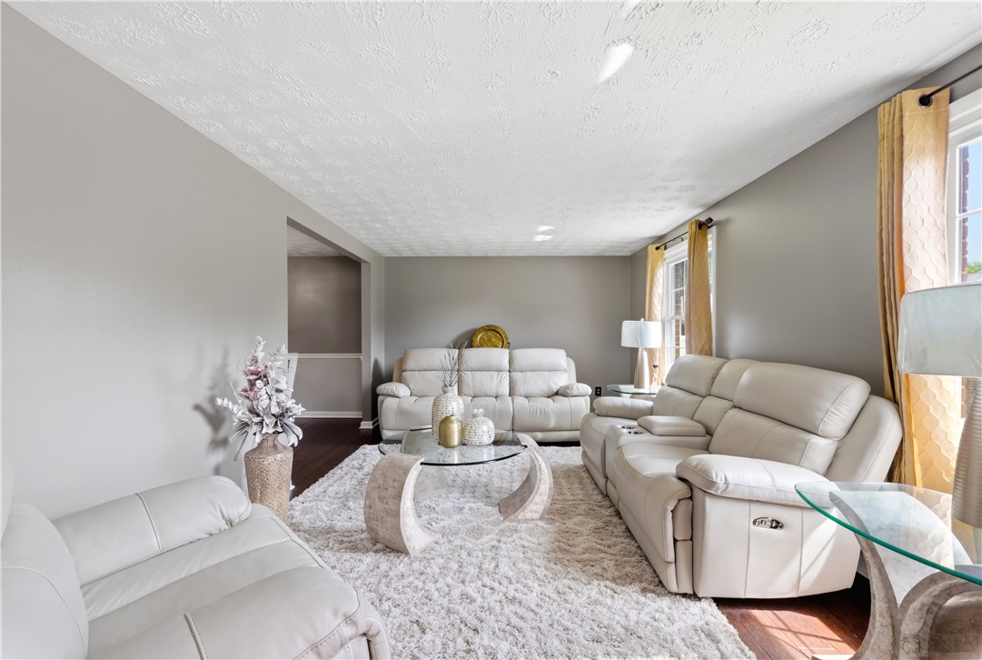4301 Reeves Court